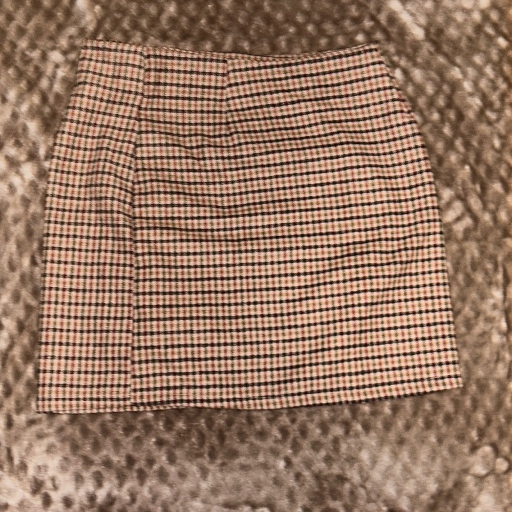 New Tan Plaid mini skirt SZ: S